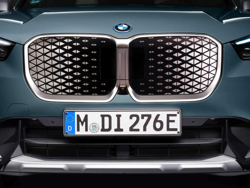 2024 BMW iX1 eDrive20 – new entry-level variant; single-motor FWD with 204 PS; up to 475 km EV range 1664034