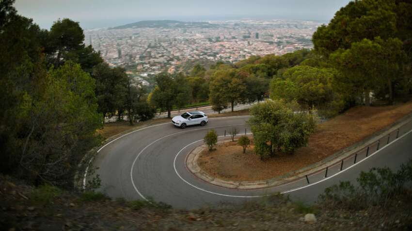 Porsche Cayenne S E-Hybrid 2024 didedah – 519 PS, 750 Nm; 0-100 km/j dalam 4.7s; jarak EV hingga 90 km 1671121