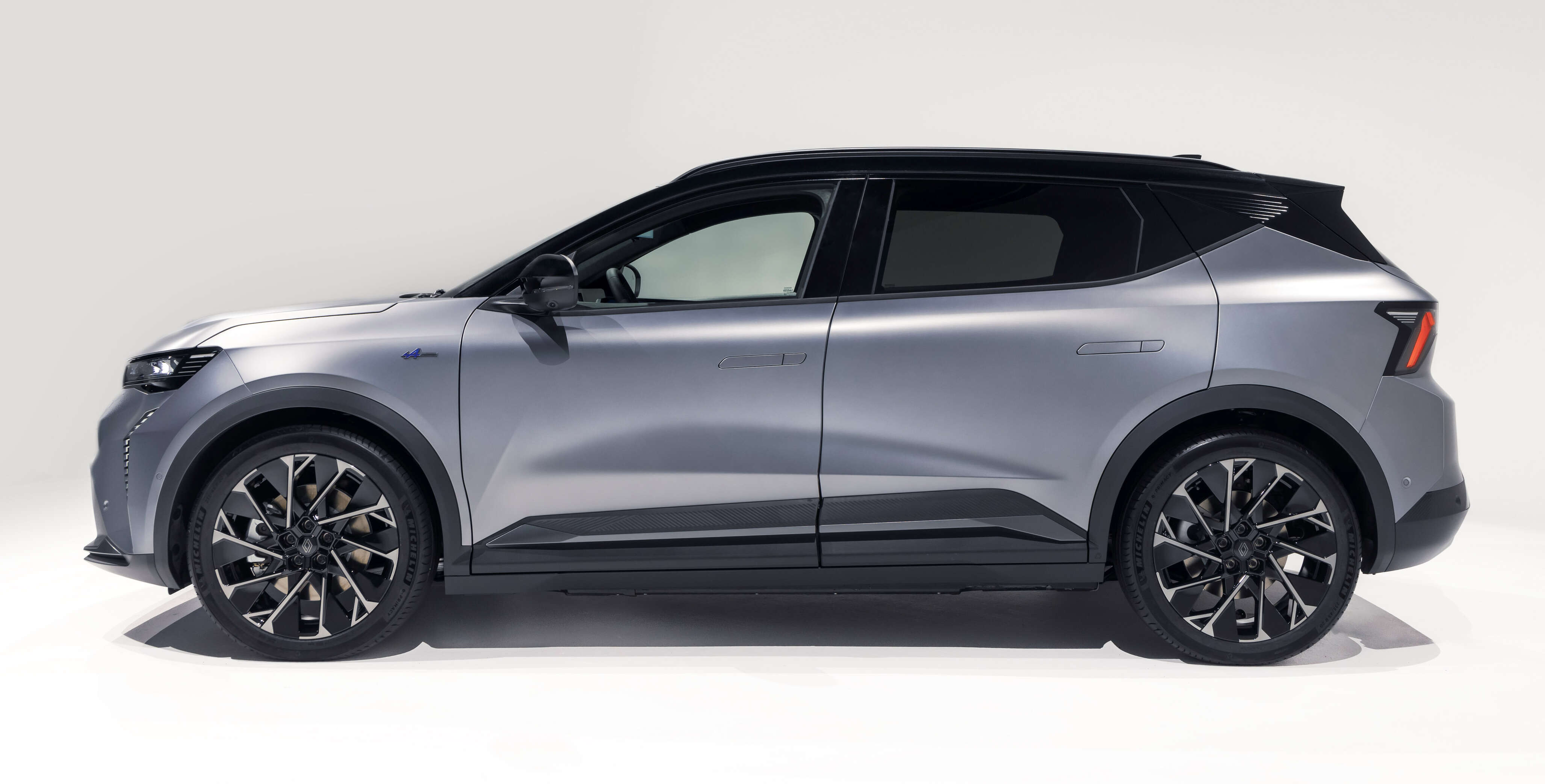2024 Renault Scenic E-Tech - debuts 5th-gen MPV now an EV; up to