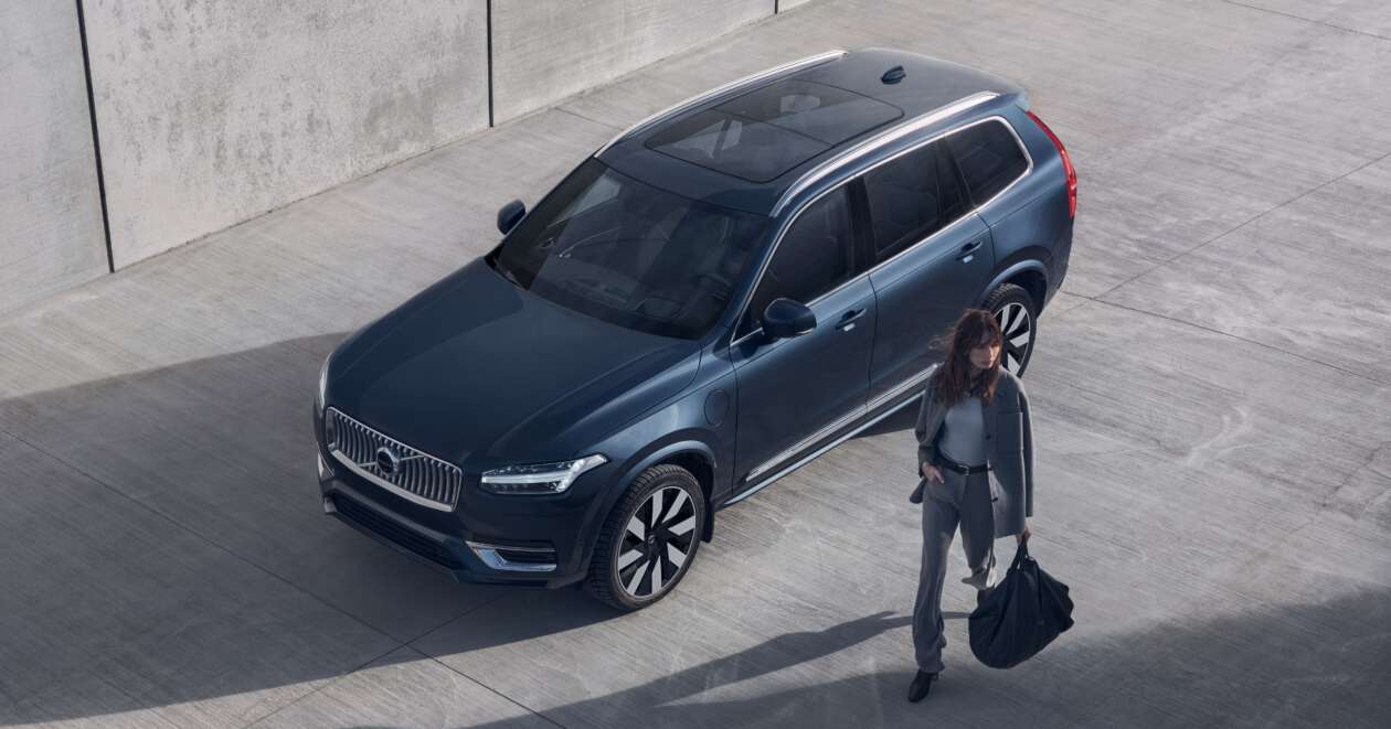 2024 Volvo XC90 Malaysia Denim Blue Paul Tan s Automotive News 2024-volvo-xc90-malaysia-denim-blue-paul-tan-s-automotive-news