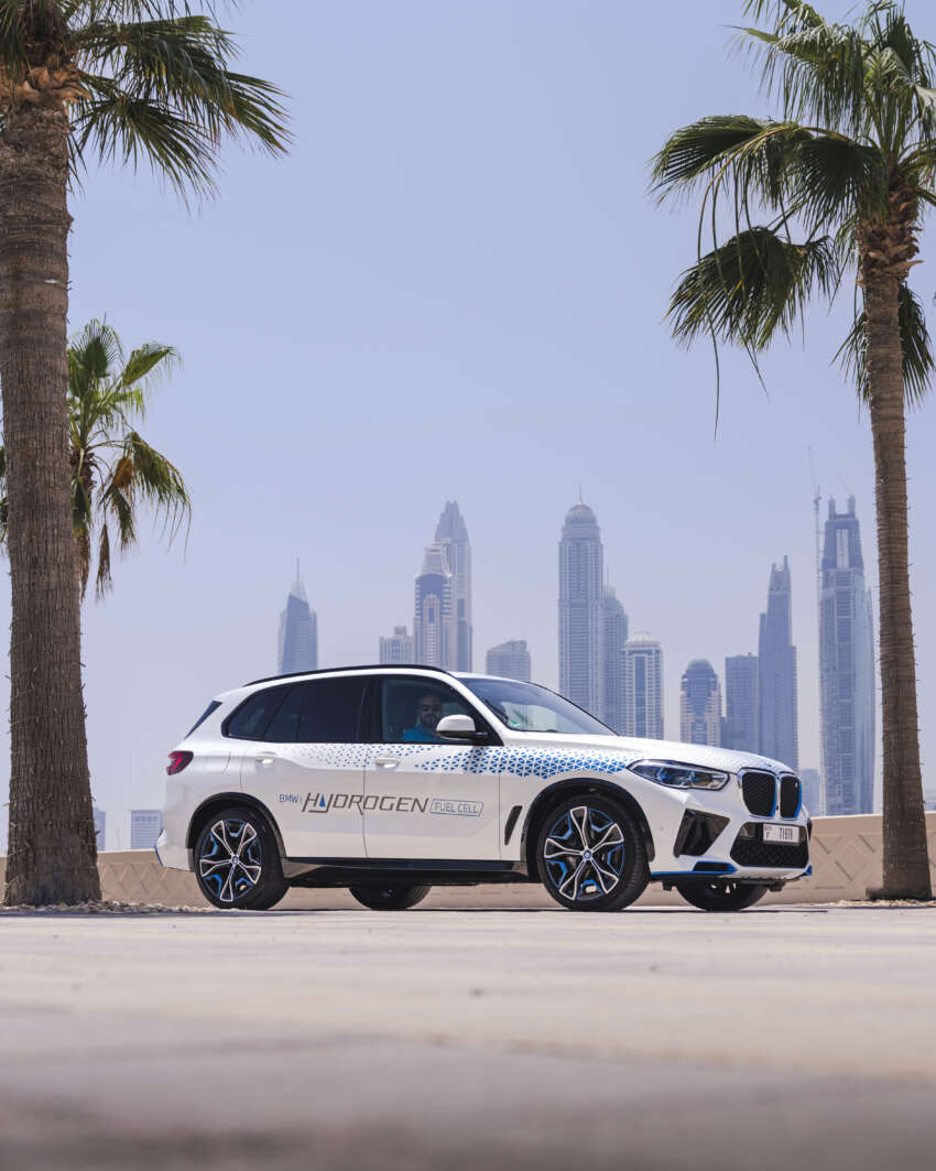 BMW iX5 Hydrogen goes hot-weather testing in UAE 1666198