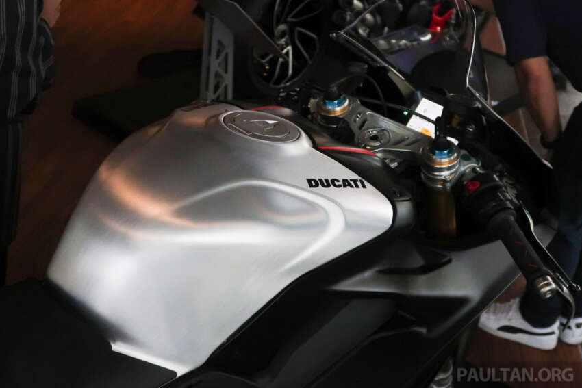 Ducati Panigale V4 SP2 dilancar untuk pasaran M’sia – pelbagai naik taraf barangan prestasi, RM300k 1672054