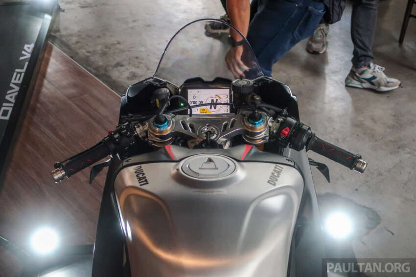 Ducati Panigale V4 SP2 dilancar untuk pasaran M’sia – pelbagai naik taraf barangan prestasi, RM300k 1672052