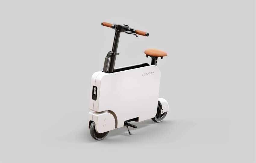 Honda Motocompacto – foldable electric scooter with 20 km range, 24 km/h Vmax, 18.7 kg; RM4,667 in US 1672383