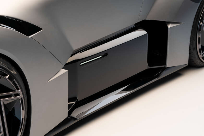 Nissan Concept 20-23 debuts – electric hot hatch with scissor doors, plenty of aero, race-inspired interior 1671276