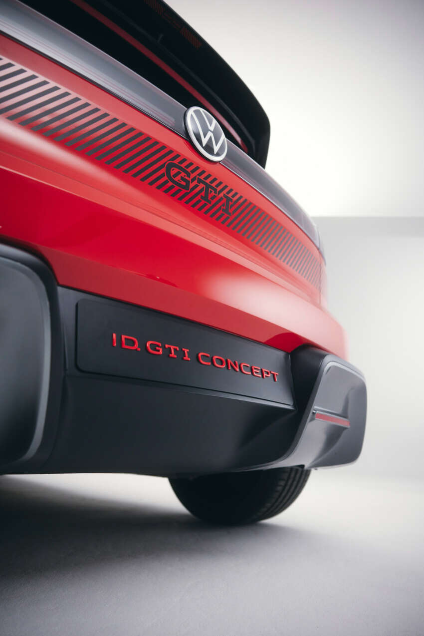 Volkswagen ID. GTI Concept previews future FWD GTI EV – Polo size; simulated gear shifts; digital cockpit 1662942