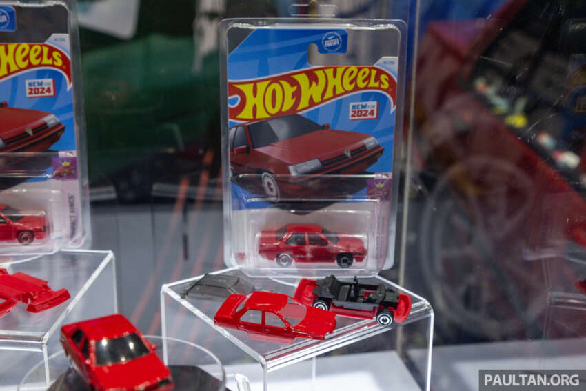 Hot Wheels Proton Saga 1:64 diecast now on sale in Malaysia – already being resold for up to RM250 online 1676318