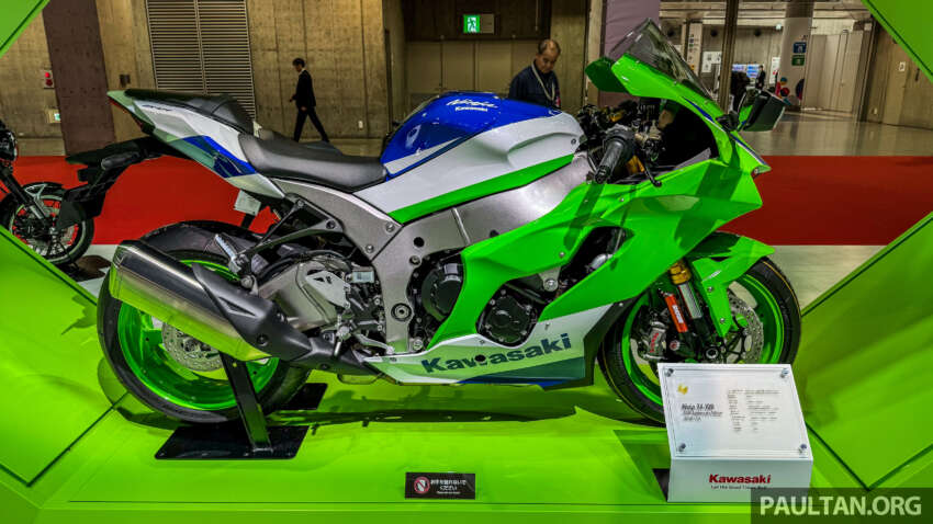 Kawasaki Ninja ZX-10R, ZX-4RR 40th Anniversary Edition dipamer di JMS 2023, grafik popular 90-an 1687468