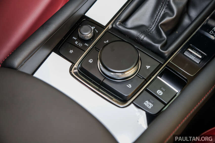 Mazda 3 IPM 2023 kini di Malaysia — tiada lagi enjin 1.5L; skrin 10.25-inci, Bose, USB-C; dari RM156k 1678290