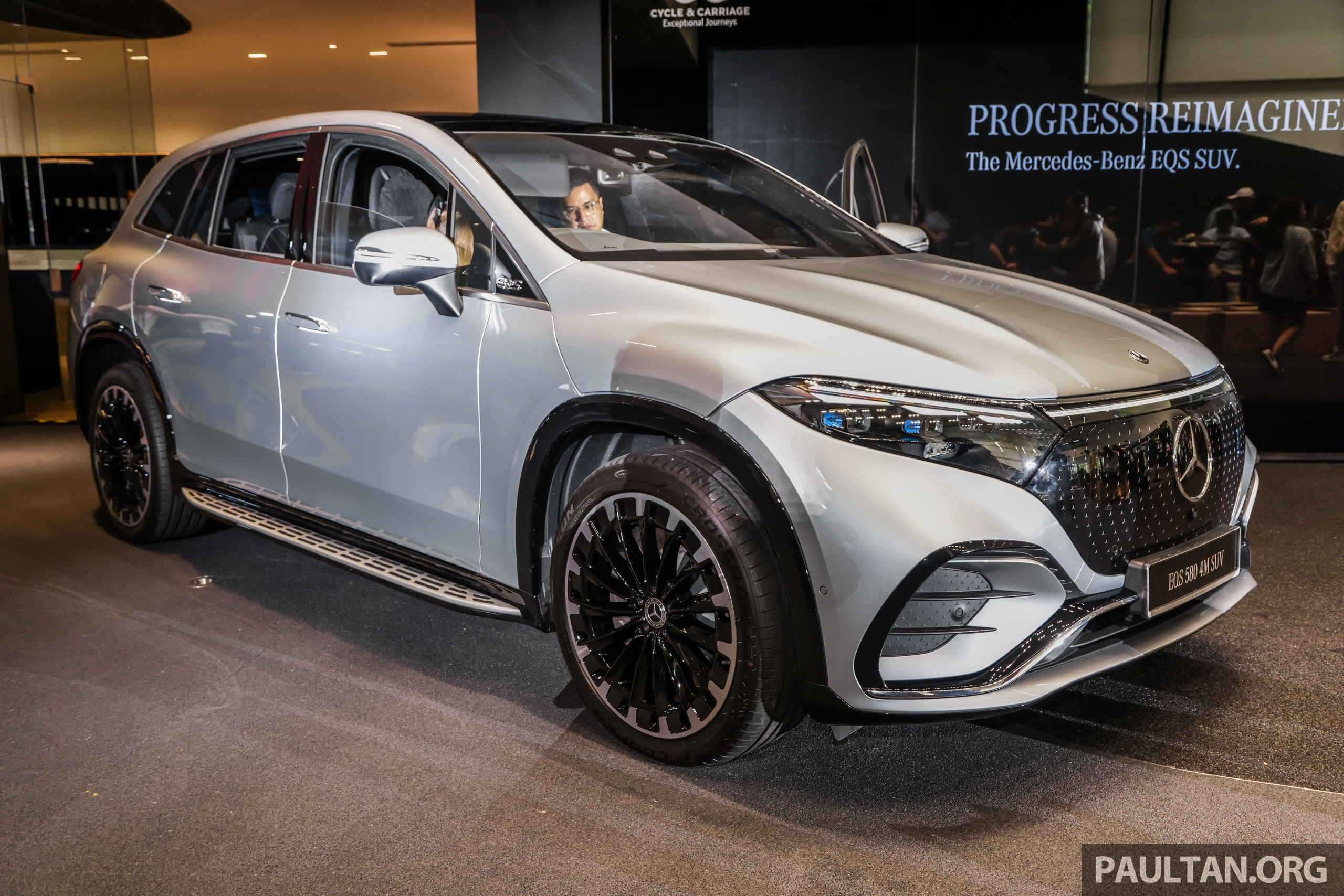 Mercedes-Benz EQS 580 4Matic SUV EV launched in Malaysia - 544 PS