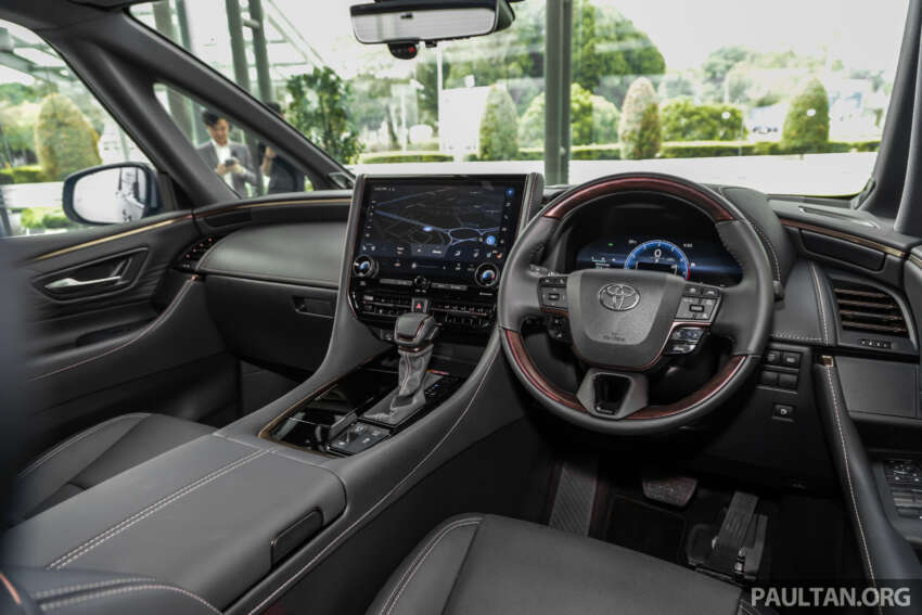 Toyota Alphard 2024 dilancarkan di Malaysia  – 2.4L Turbo 8AT, Executive Lounge; harga dari RM538k 1678867