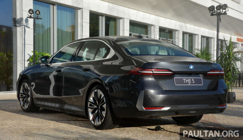 2024 BMW 530e PHEV – live pics of G60 plug-in hybrid, 100 km EV range, more power, the best of both worlds 1674149
