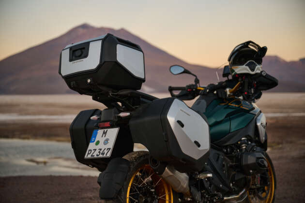 2024 BMW Motorrad R1300GS gets all-new Vario luggage – keyless, USB ports, rated for 180 km/h