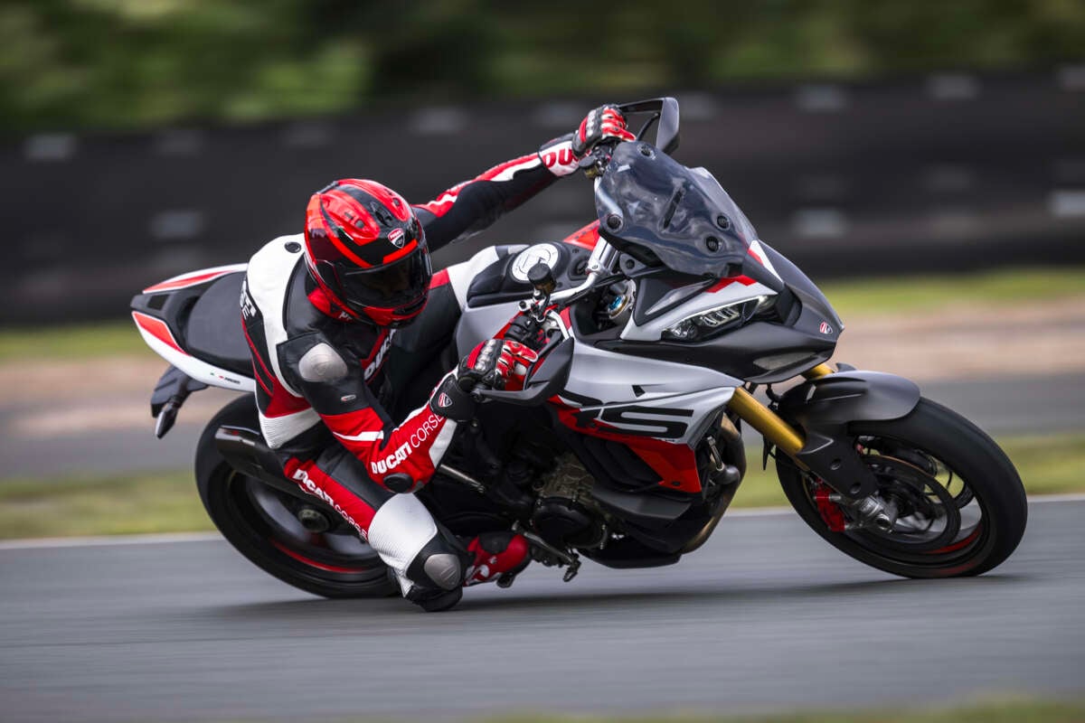 Ducati Multistrada V4 RS – the adventure-touring superbike, or vice versa, dry clutch, titanium, 180 hp