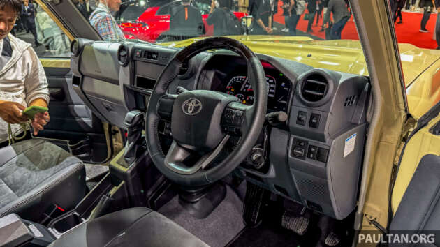 Toyota Land Cruiser 70 Series facelift 2024 – casis ladder frame asal, 2.8L Turbodiesel dari Hilux, ada TSS