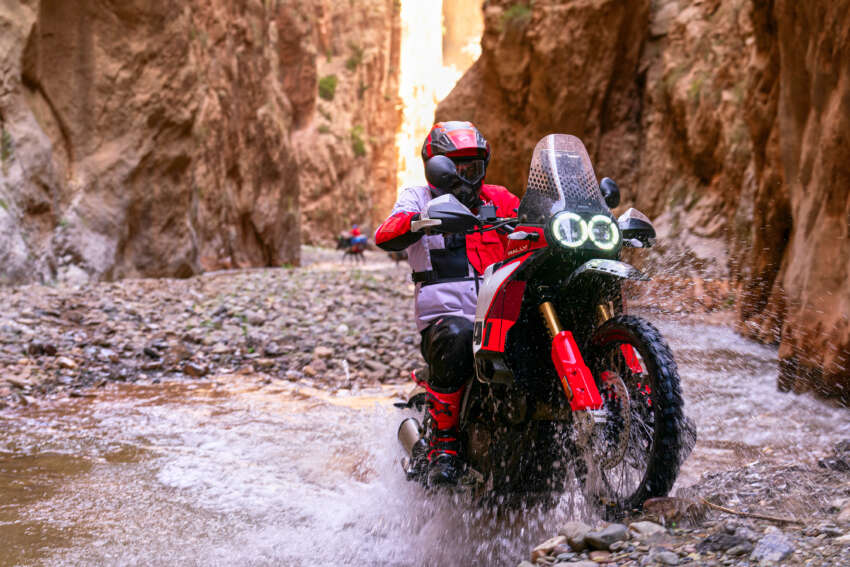 Ducati DesertX Rally diperkenal – kelengkapan dinaik taraf untuk menjadi lebih lasak, enjin 937 cc 110 hp 1674643