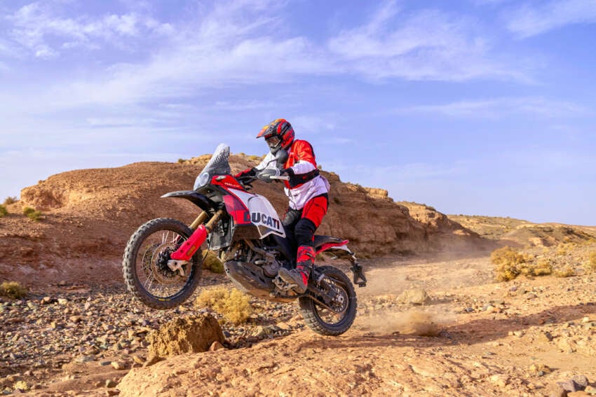 Ducati DesertX Rally diperkenal – kelengkapan dinaik taraf untuk menjadi lebih lasak, enjin 937 cc 110 hp 1674635