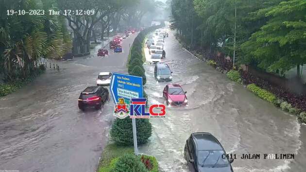 KL dilanda banjir lagi petang ini – Jalan Pahang, Ampang, Pudu, Parlimen, Bangsar, Syed Putra