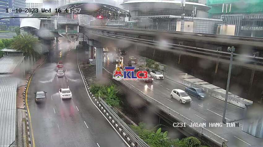 KL roads flooded – Jln Cheras, Peel Road, Bukit Jalil, TAR and Hang Tuah affected; Smart tunnel now closed 1681804