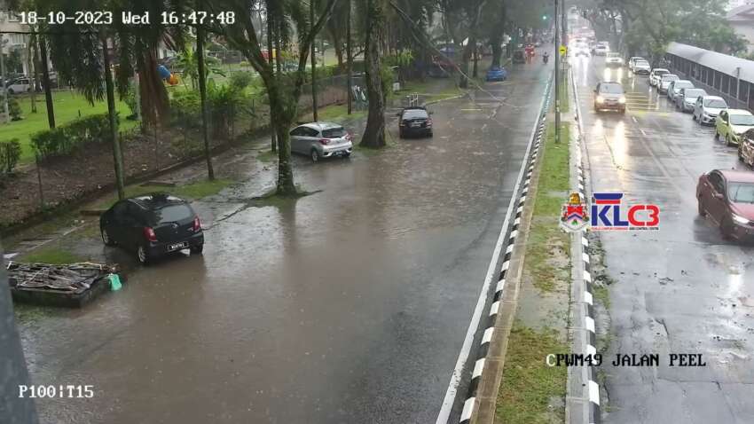 KL roads flooded – Jln Cheras, Peel Road, Bukit Jalil, TAR and Hang Tuah affected; Smart tunnel now closed 1681810