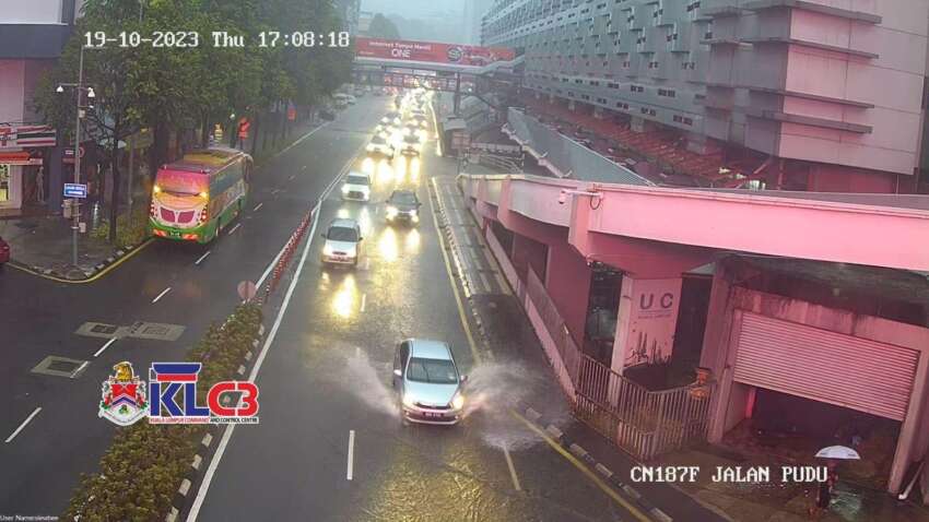Kuala Lumpur roads flooded again – Jalan Pahang, Ampang, Pudu, Parlimen, Bangsar, Syed Putra 1682345
