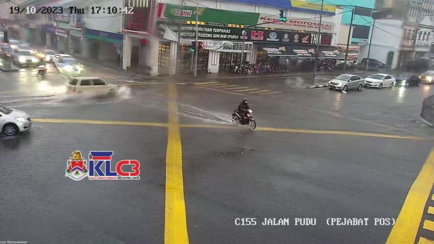Kuala Lumpur roads flooded again – Jalan Pahang, Ampang, Pudu, Parlimen, Bangsar, Syed Putra 1682350
