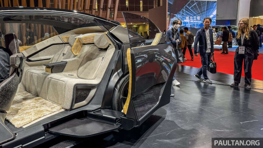 Lexus LF-ZL concept previews future flagship EV SUV 1687890