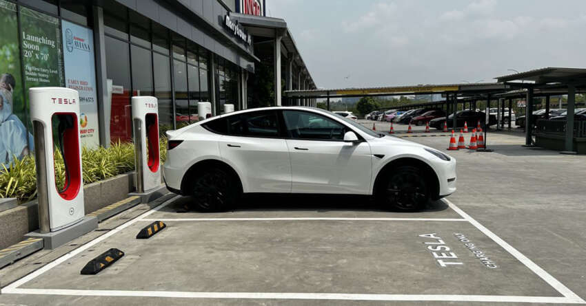 Tesla Supercharger now in Iskandar Puteri, Johor – four units, up to 250 kW; RM0.63 per kWh until Oct 8 1675359