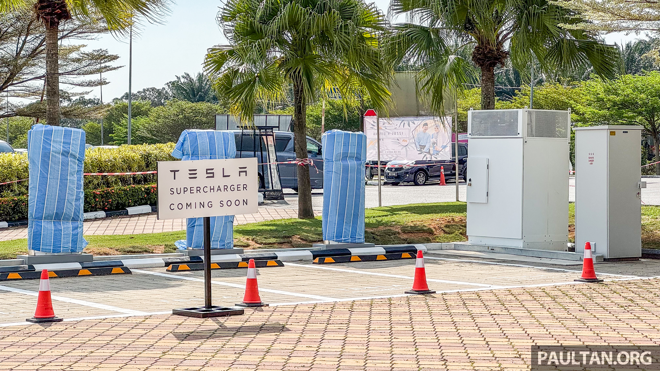 Tesla_Supercharger_Melaka_Freeport_A'Famosa_Outlet-3