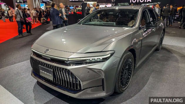 Toyota Crown Sedan FCEV – larger, luxury version of hydrogen-powered Mirai; Japan launch in November