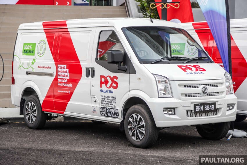 Pos Malaysia receives 143 electric vans from Yinson 1681838