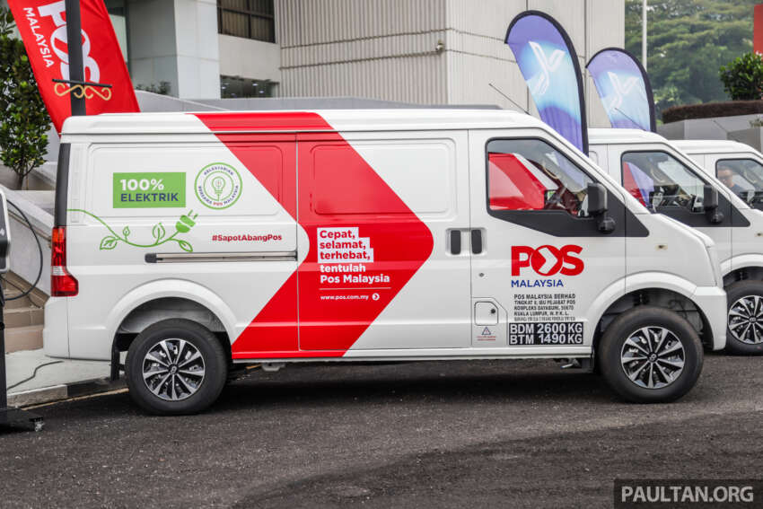 Pos Malaysia receives 143 electric vans from Yinson 1681842