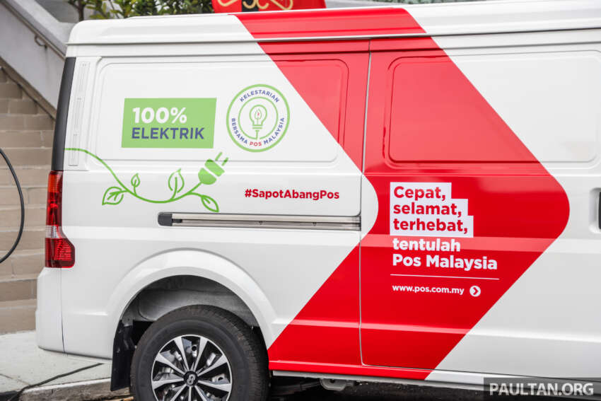 Pos Malaysia receives 143 electric vans from Yinson 1681844