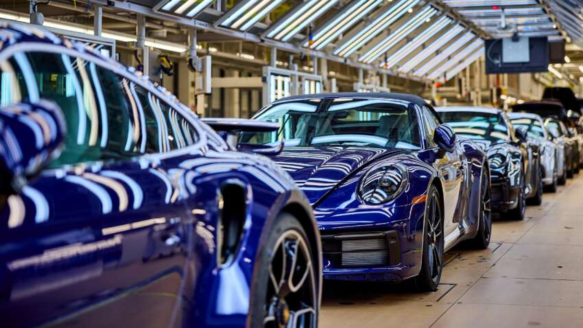 Porsche upgrades Zuffenhausen production plant to make 718 EV Boxster, Cayman; motors for Macan EV 1697167