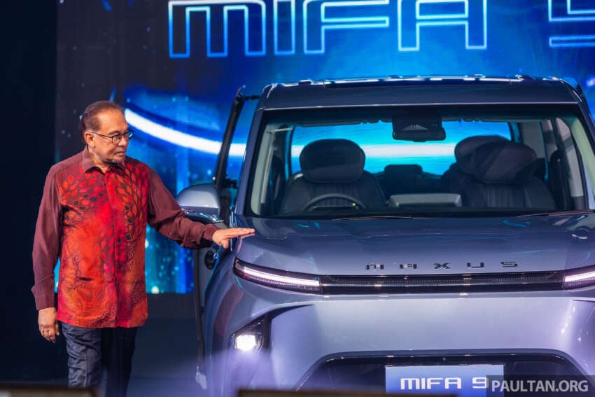 Maxus MIFA 9 EV MPV launch attended by PM Anwar and four ministers – will it be the next <em>kereta menteri</em>? 1694195