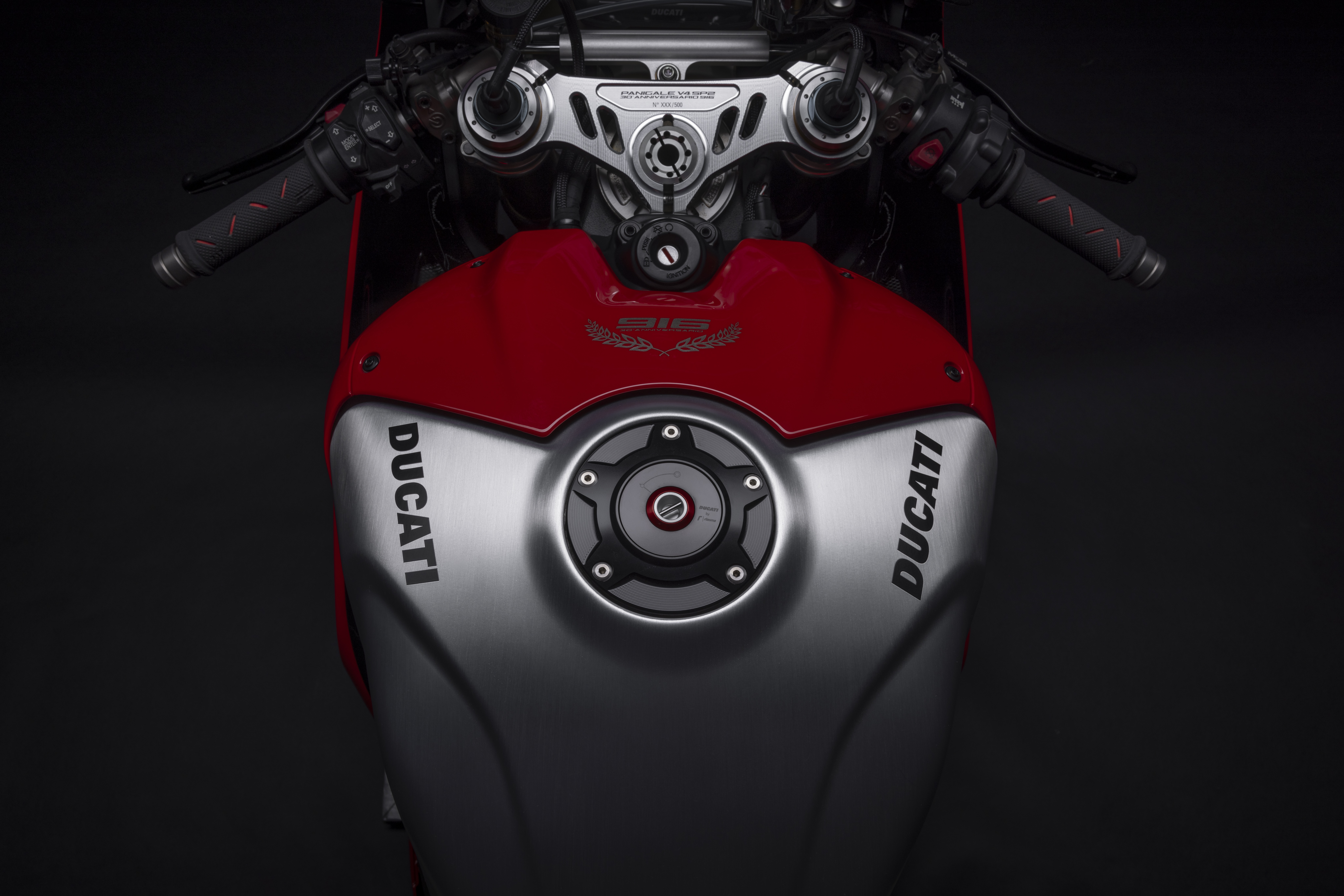 2024 Ducati Panigale V4 SP2 30th Anniversario 916 - 52
