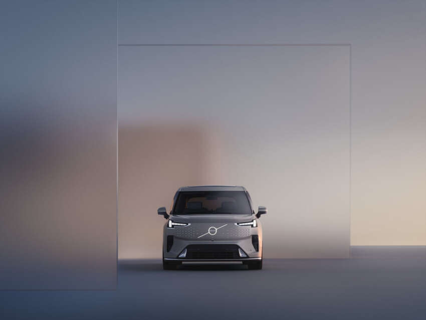 2024 Volvo EM90 debuts as brand’s first MPV – 738 km EV range; 6-seater with lounge seats; China launch 1st 1695588