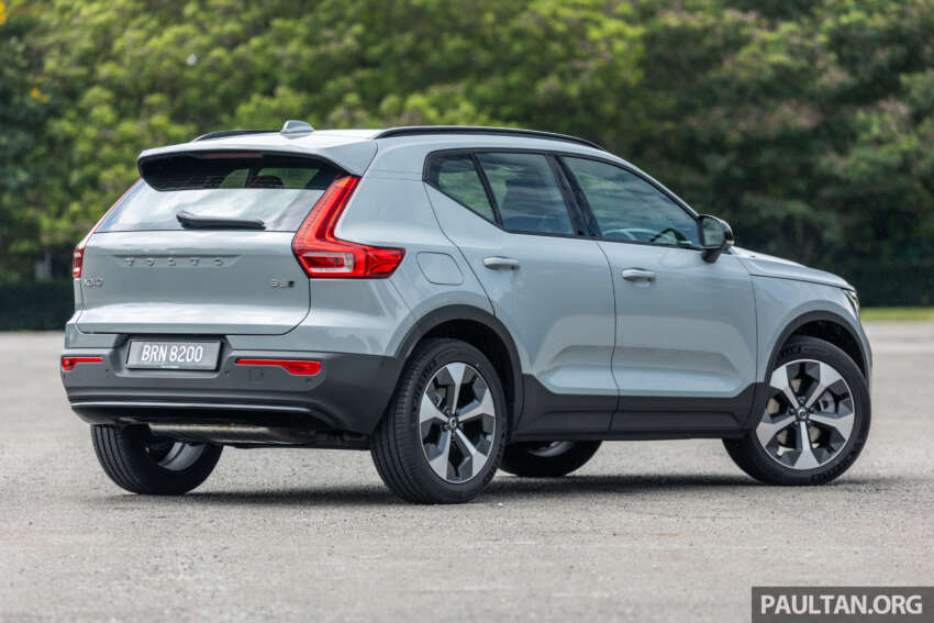 2024 Volvo XC40 B5 in Malaysia – Pixel projector headlights, sunroof; same price as BEV, RM279k OTR 1694920