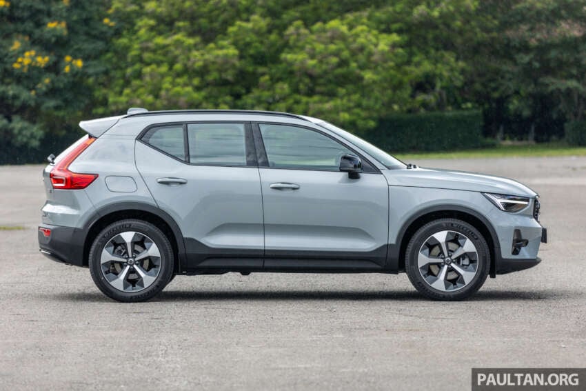 2024 Volvo XC40 B5 in Malaysia – Pixel projector headlights, sunroof; same price as BEV, RM279k OTR 1694923