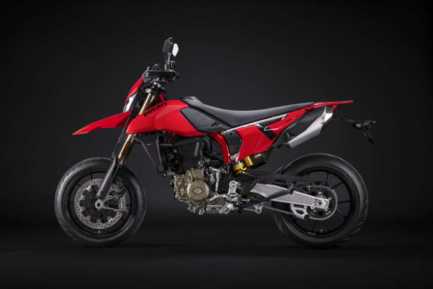 Ducati Hypermotard 698 Mono didedah – enjin satu silinder 77.5 hp, berat 151 kg, suspensi boleh laras 1690806