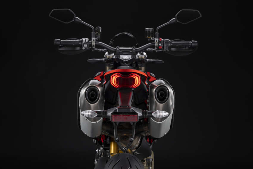 Ducati Hypermotard 698 Mono didedah – enjin satu silinder 77.5 hp, berat 151 kg, suspensi boleh laras 1690924