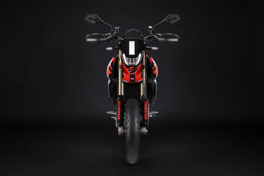 Ducati Hypermotard 698 Mono didedah – enjin satu silinder 77.5 hp, berat 151 kg, suspensi boleh laras 1691015