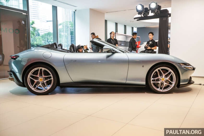 Ferrari Roma Spider dipamer di Malaysia – 620 PS/760 Nm, bumbung soft-top convertible; dari RM3.2 juta 1699057