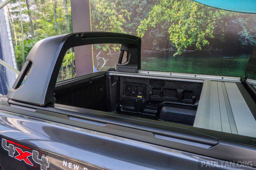 Ford Ranger Platinum 2023 di M’sia — dari RM184k; lampu LED Matrix, rak fleksibel, kluster digital 12.4-inci 1690361