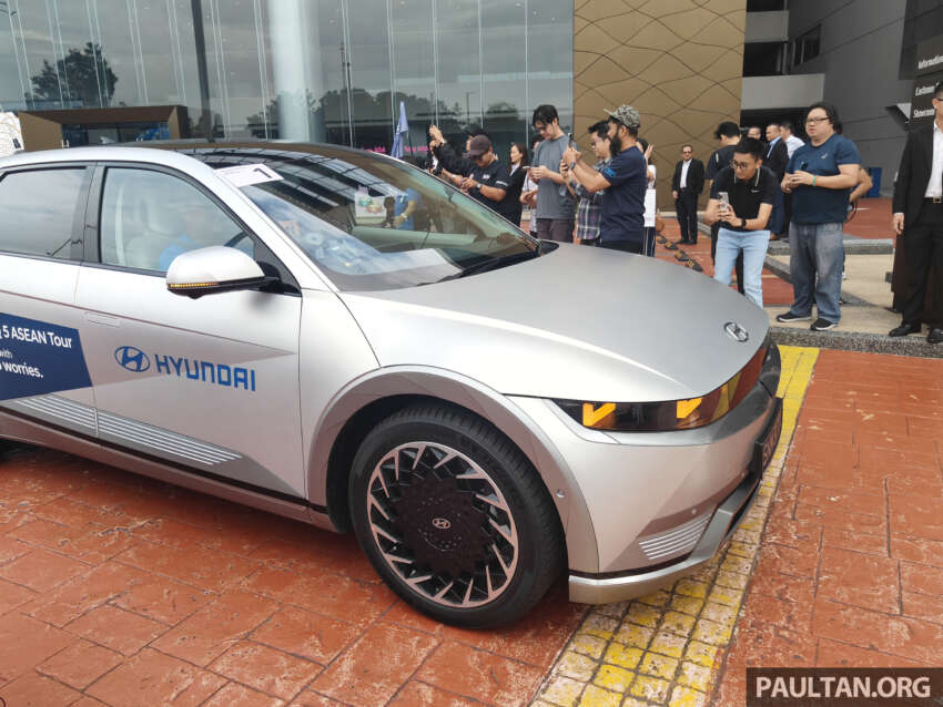 Hyundai Ioniq 5 dipandu rentas lima negara dalam Jelajah Hyundai ASEAN Tour; dari S’pura ke Vietnam 1698439