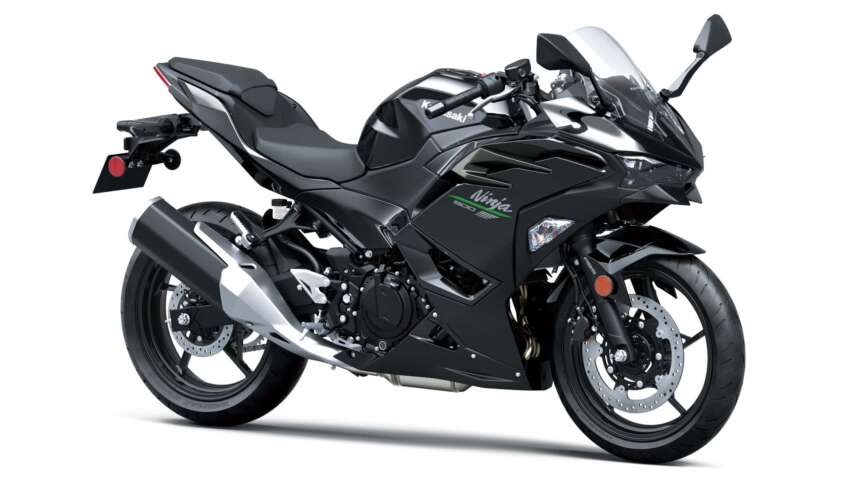 Kawasaki Ninja 500 dan Z500 diperkenal – enjin dua silinder 451 cc, kuasa 45 hp, enam kelajuan, meter TFT 1694855