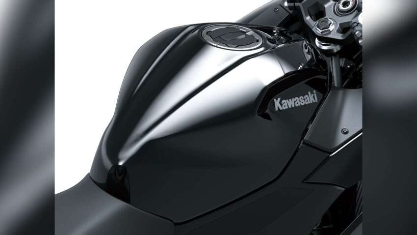 Kawasaki Ninja 500 dan Z500 diperkenal – enjin dua silinder 451 cc, kuasa 45 hp, enam kelajuan, meter TFT 1694886