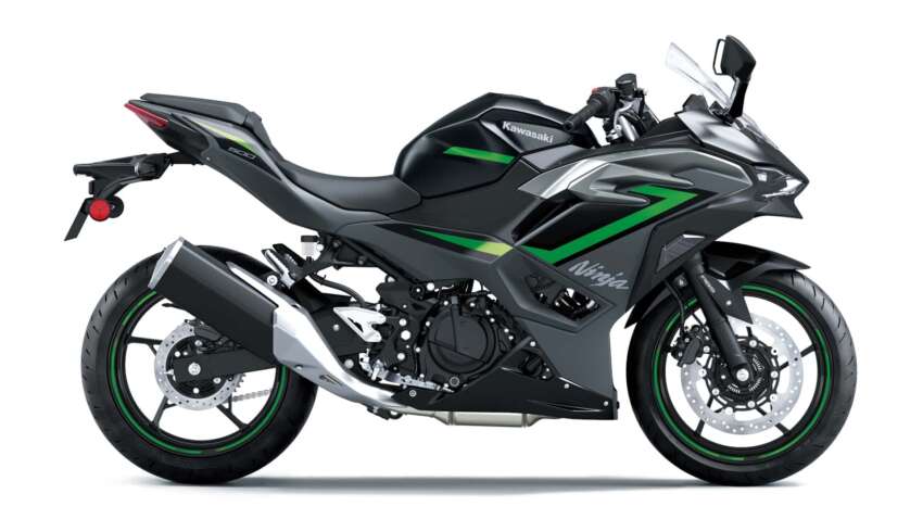 Kawasaki Ninja 500 dan Z500 diperkenal – enjin dua silinder 451 cc, kuasa 45 hp, enam kelajuan, meter TFT 1694859