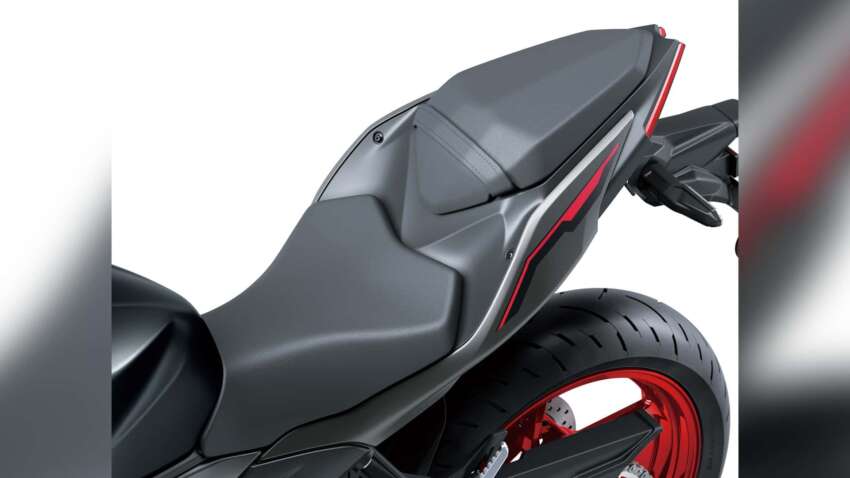 Kawasaki Ninja 500 dan Z500 diperkenal – enjin dua silinder 451 cc, kuasa 45 hp, enam kelajuan, meter TFT 1694829