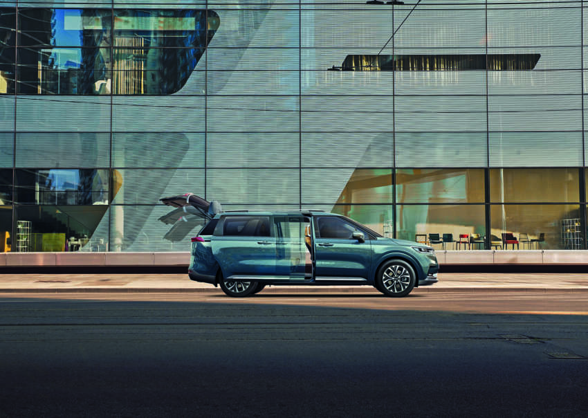 Kia Carnival 2023 11-tempat duduk CKD dilancar – RM198,500 sebelum 1 Dis, RM213,888 selepas itu 1688645